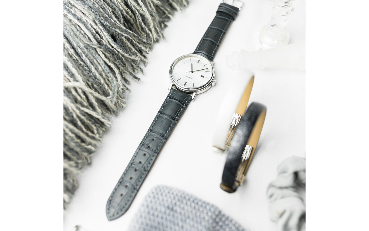 Duke by HIRSCH - Women&#39;s Gray Alligator Grain Leather Watch Strap